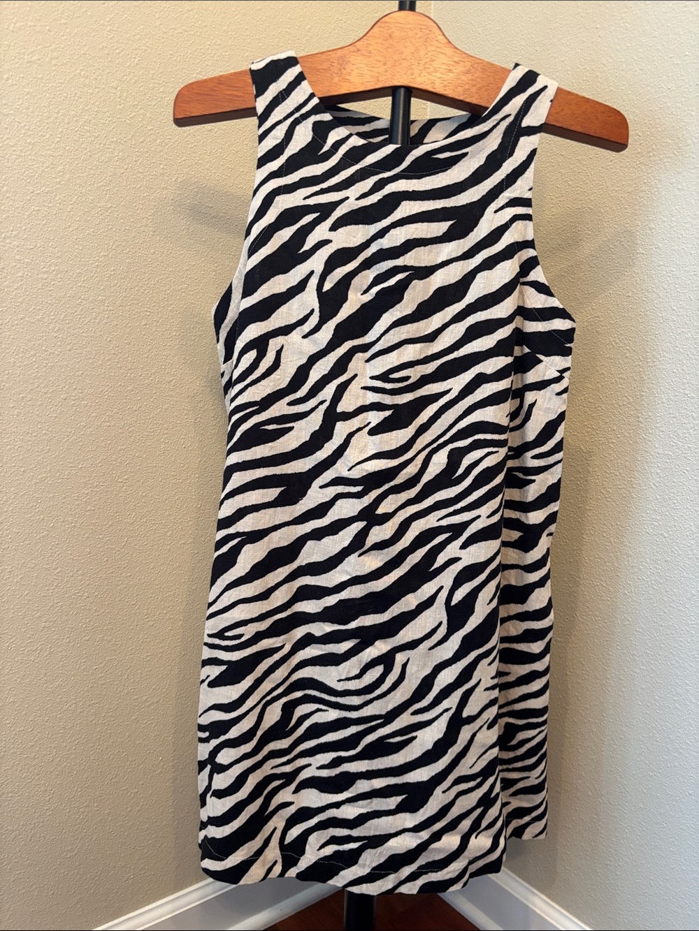 a new day Black and White Zebra-Print Sleeveless Linen Dress Small